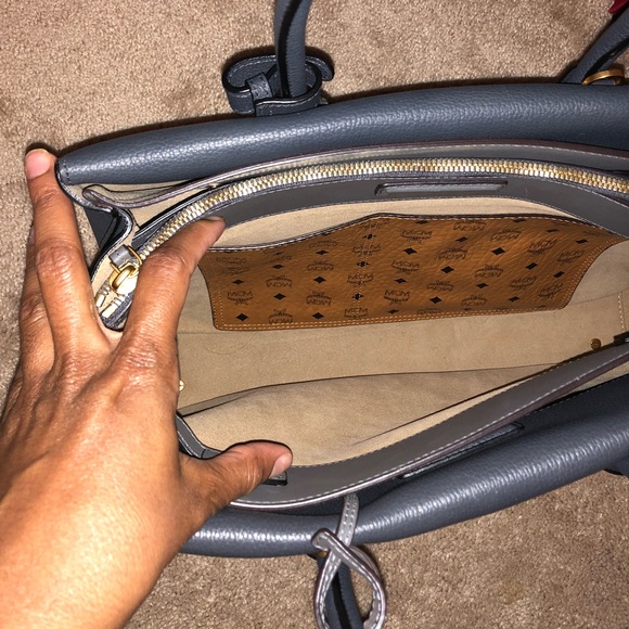 MCM Large Milla Tote - Picture 6 of 7